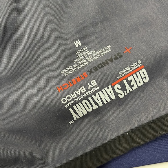 9 sets of scrubs Heart & Soul, Greys Anatomy and Cherokee various colors - Picture 6 of 9